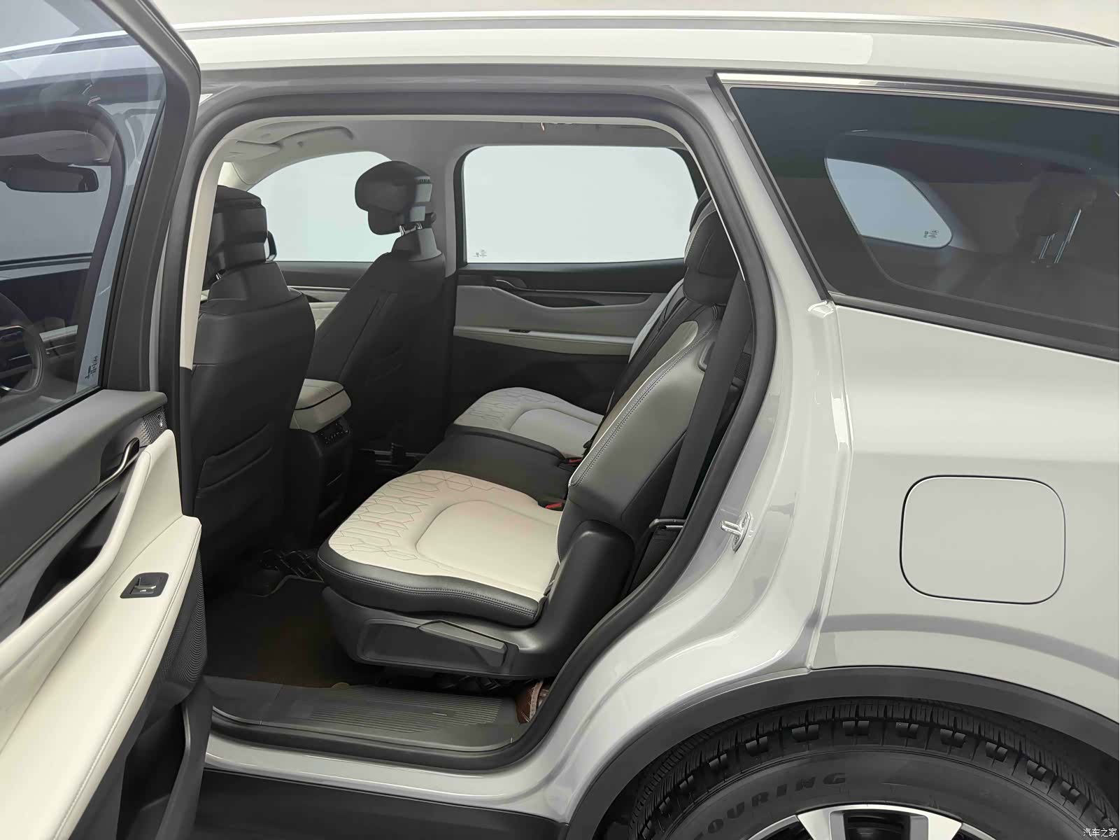 Ford Edge L, 2023 16