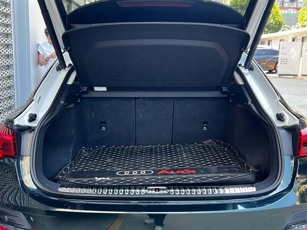 Audi Q3, 2021 25