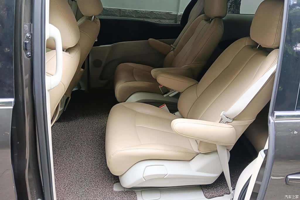Buick GL8, 2021 11