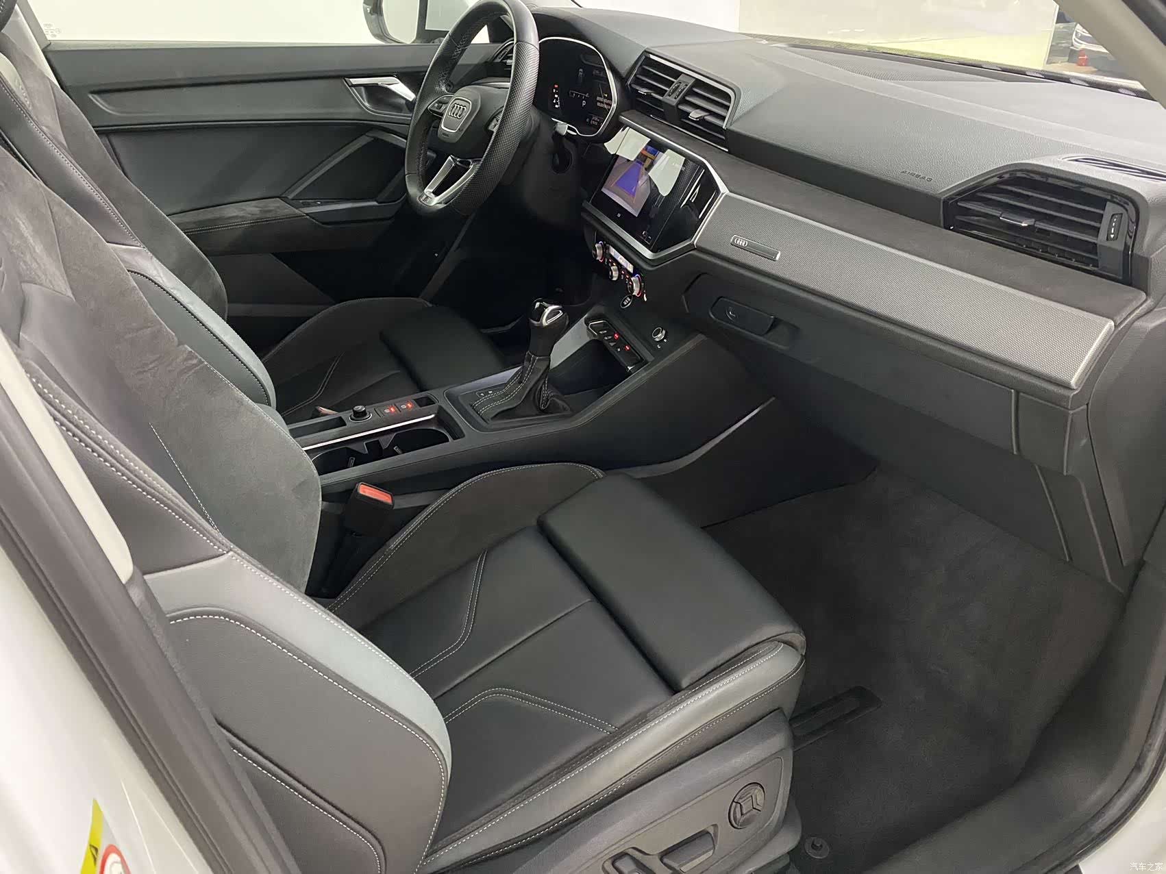 Audi Q3, 2022 18