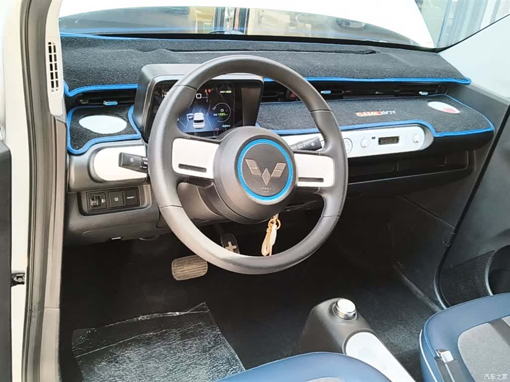 Wuling MINIEV, 2022 10