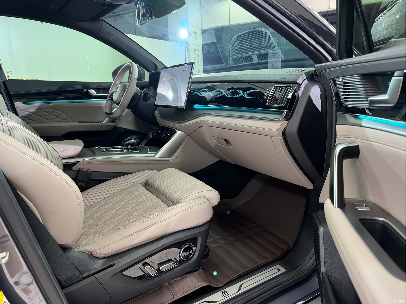 BYD Tang, 2023 все фото