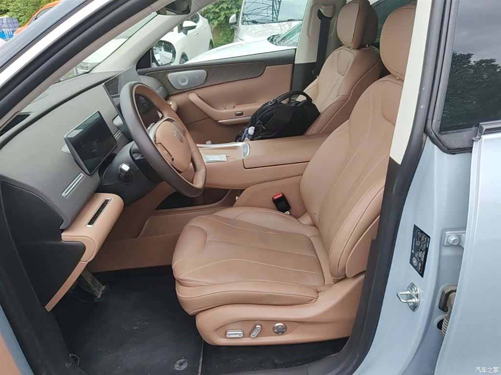 Leapmotor C11, 2025 15