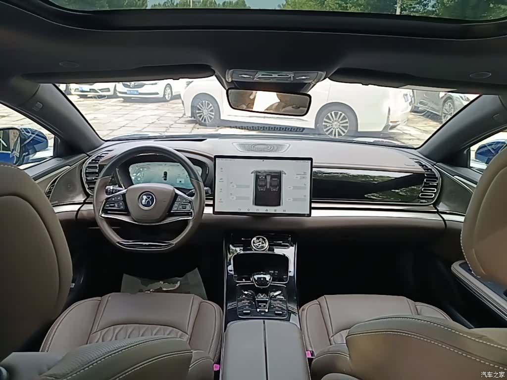 BYD Han, 2022 10