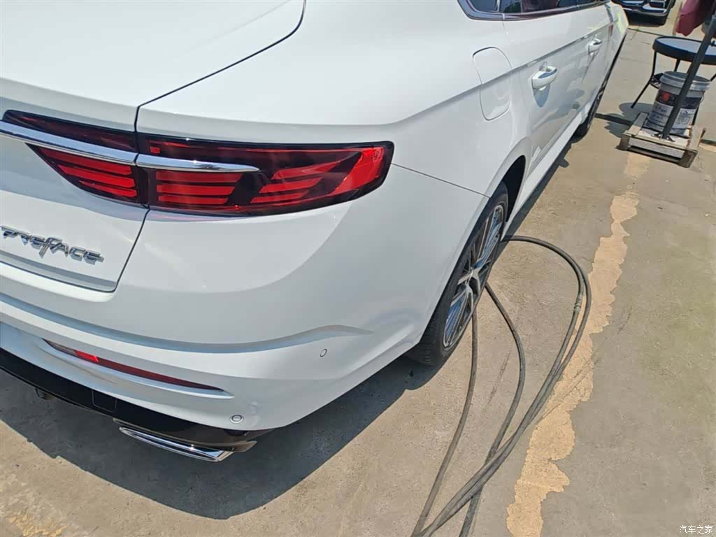 Geely Preface, 2022 8