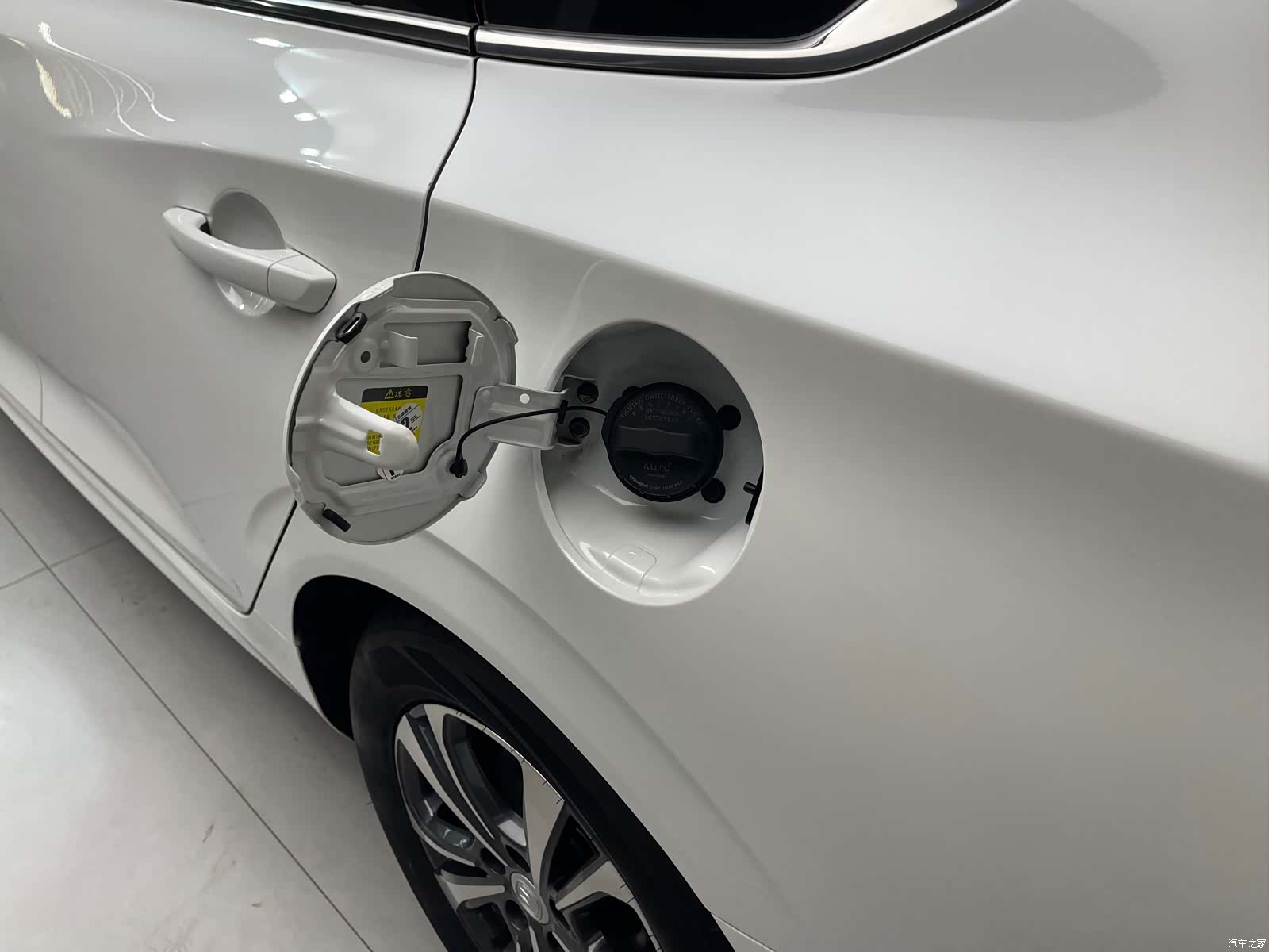 Changan Eado, 2022 32