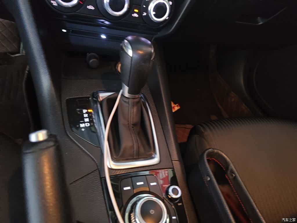 Mazda Mazda3, 2016 14