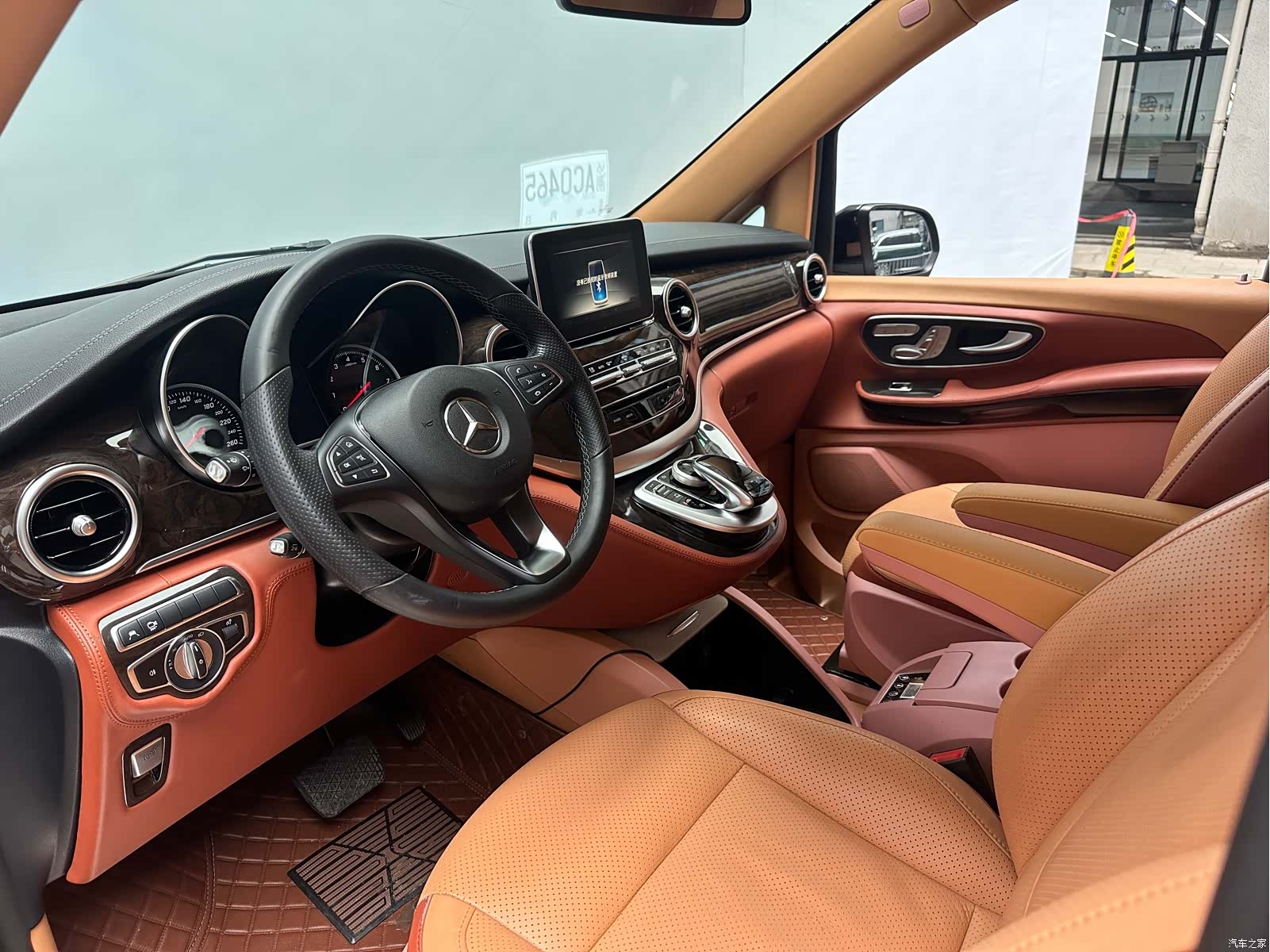 Mercedes-Benz V-Class, 2019 6