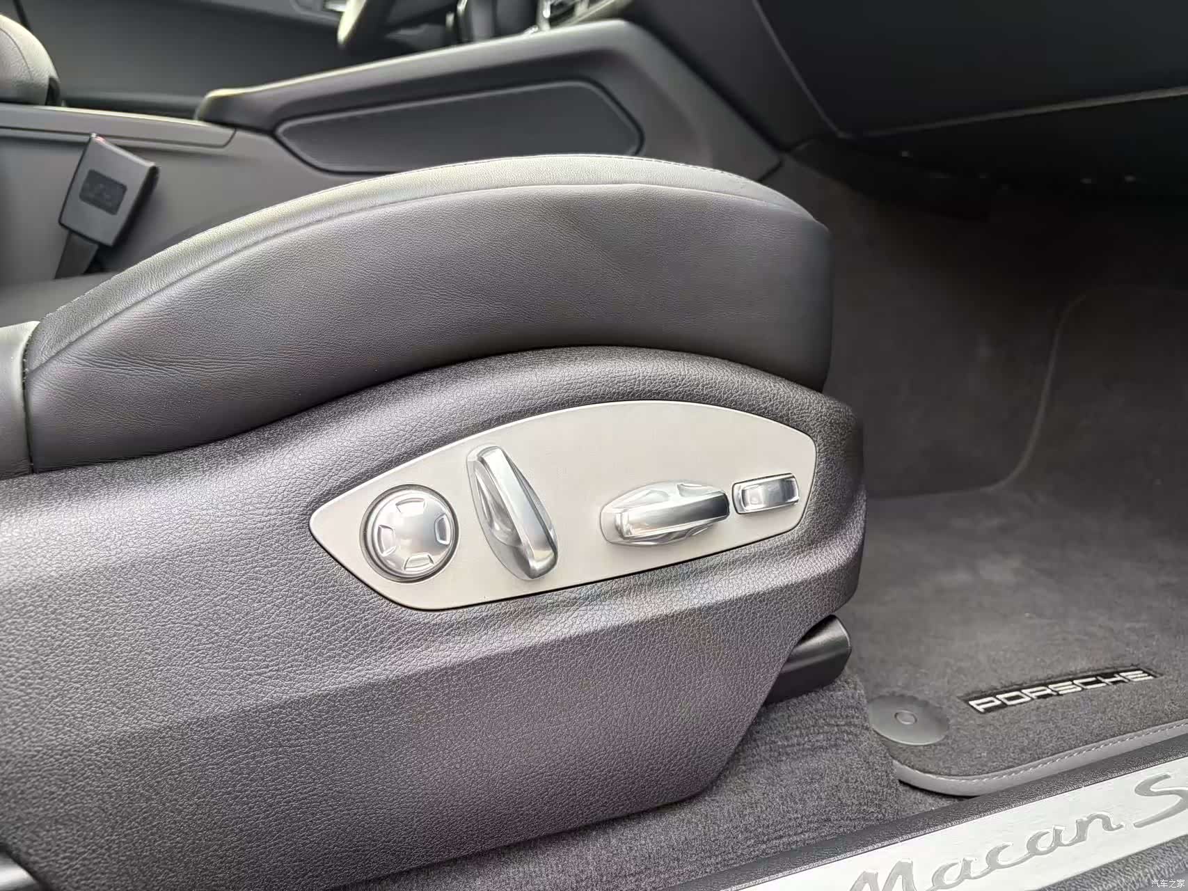 Porsche Macan, 2024 11