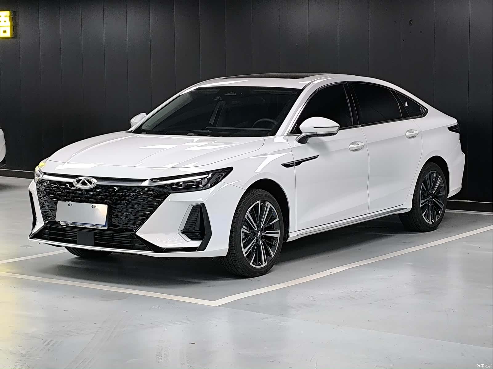 Chery Arrizo 8
