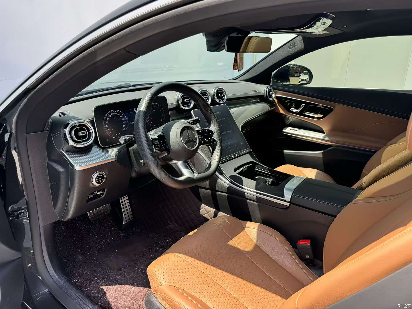 Mercedes-Benz CLE, 2025 4