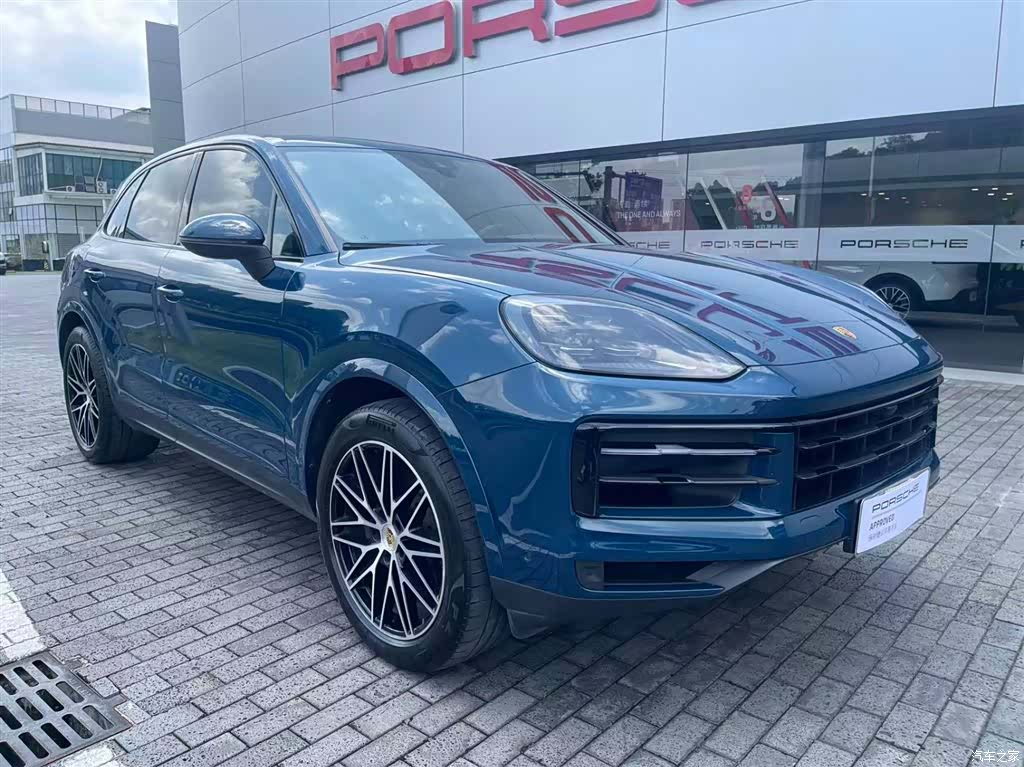 Porsche Cayenne, 2024 3