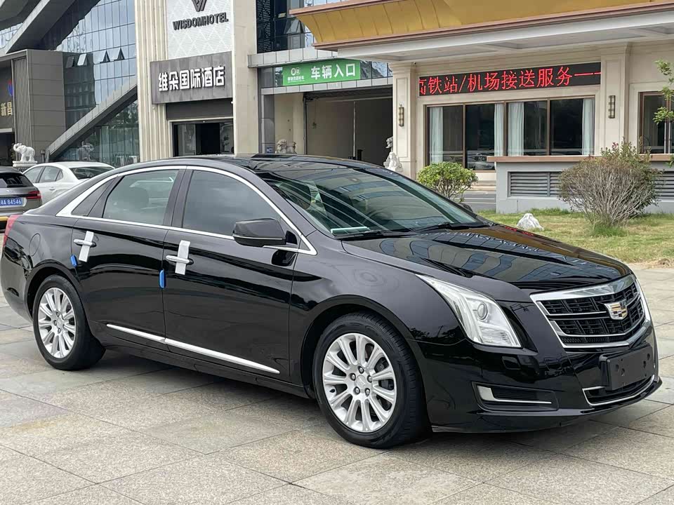 Cadillac XTS