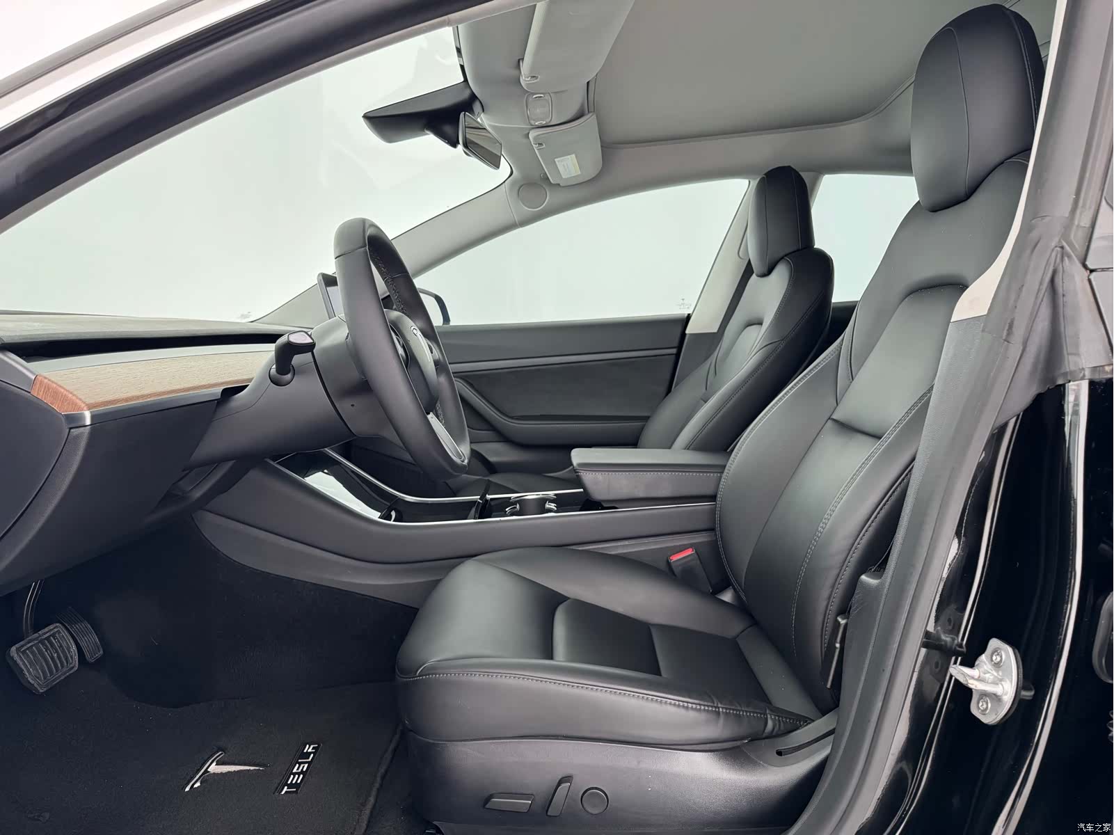 Tesla Model 3, 2020 7