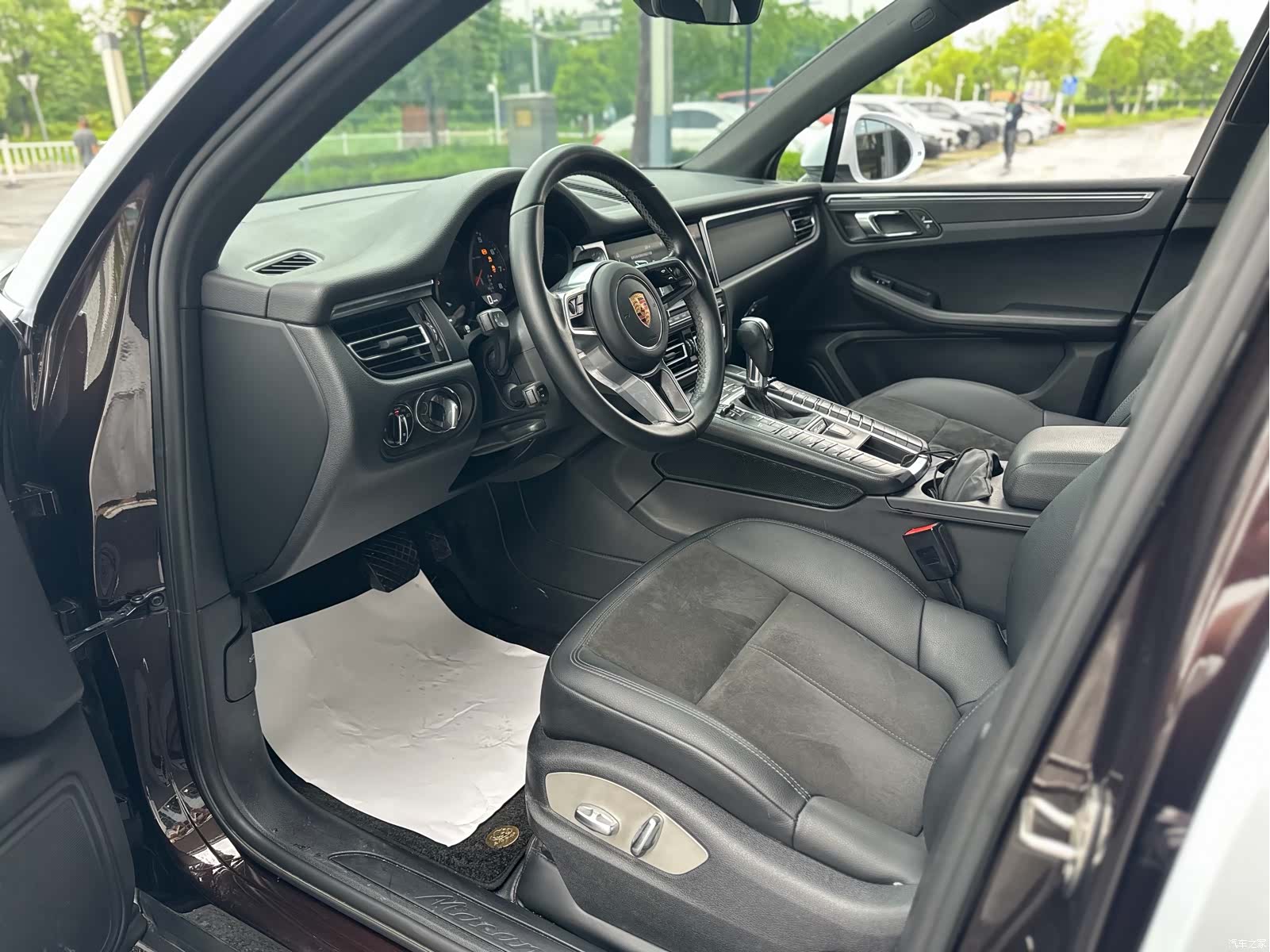 Porsche Macan, 2021 все фото