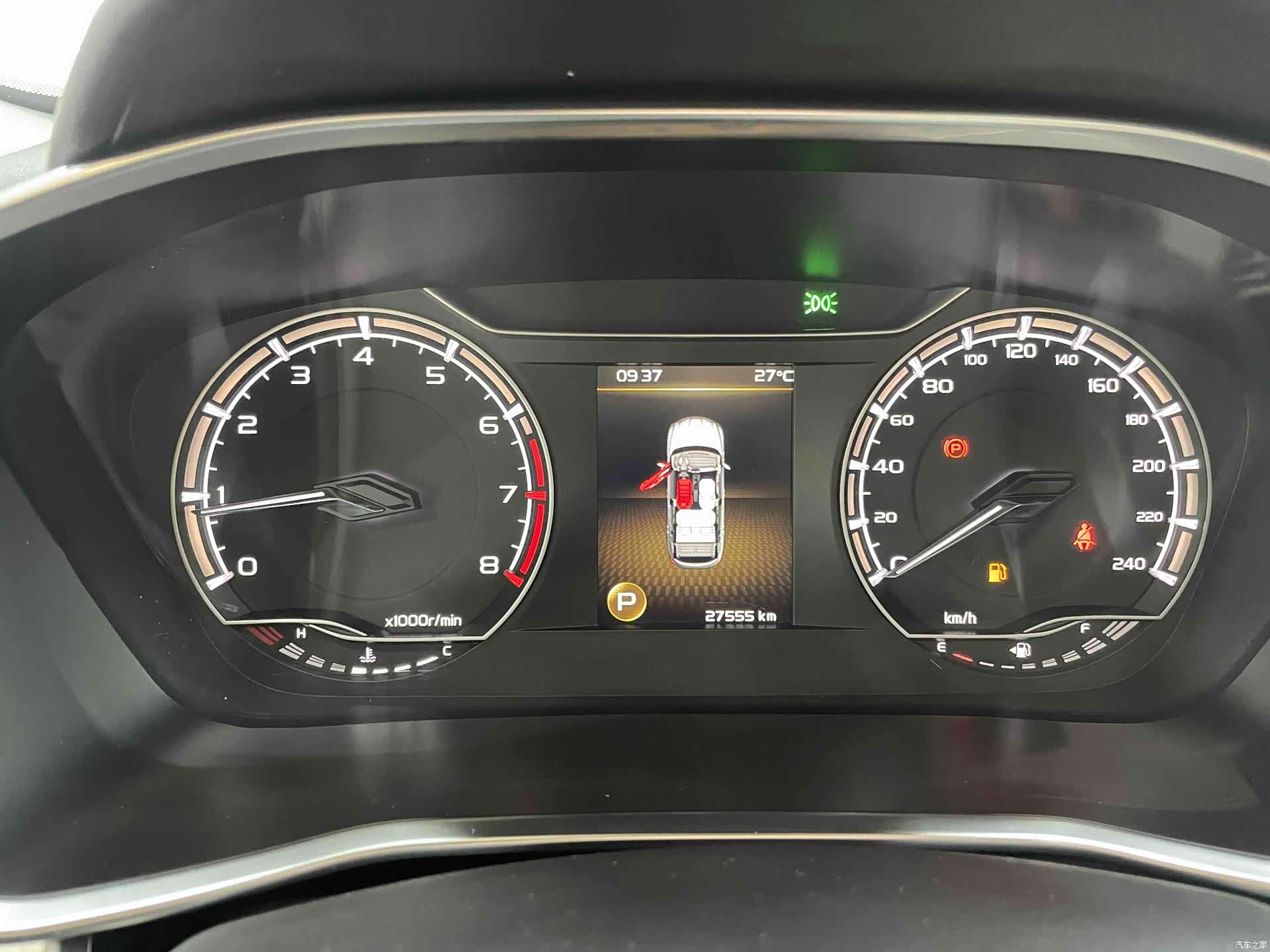 Geely Coolray, 2022 17