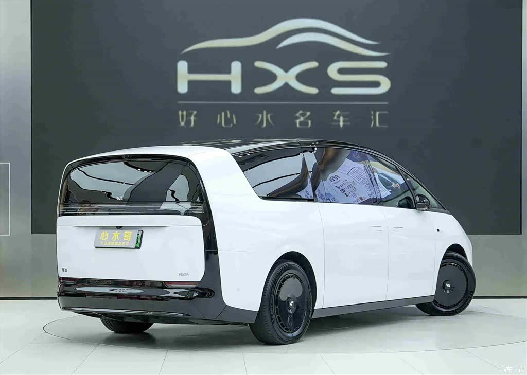 Li Auto MEGA, 2025 4