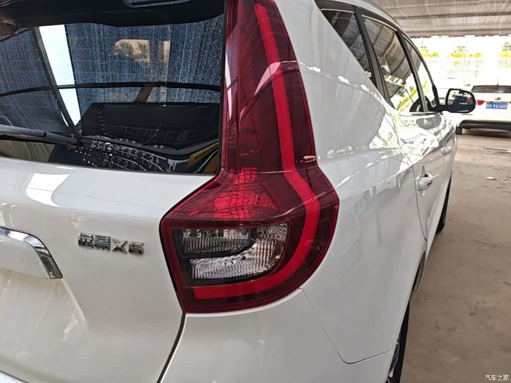 Geely X6, 2019 24