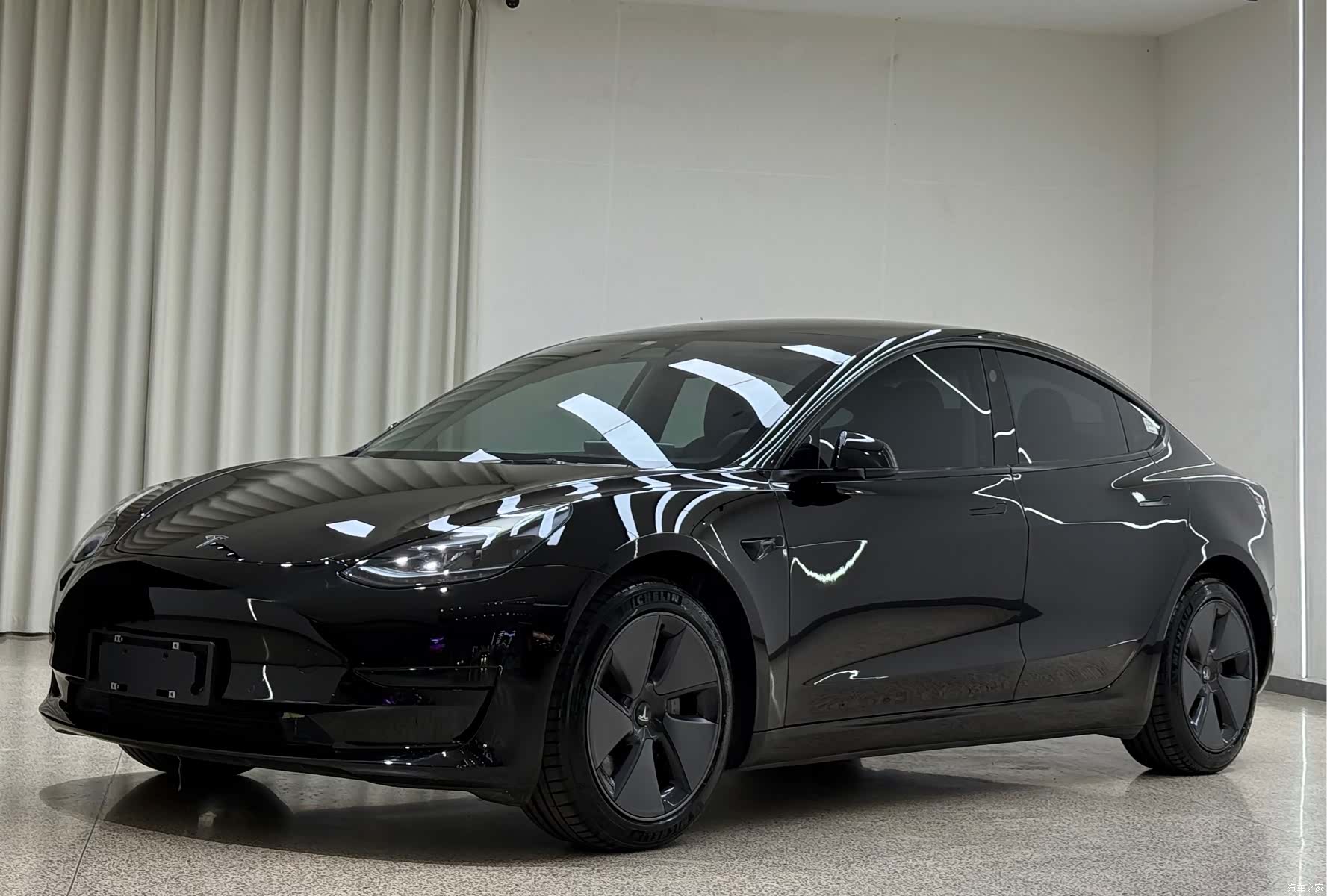 Tesla Model 3, 2022 1