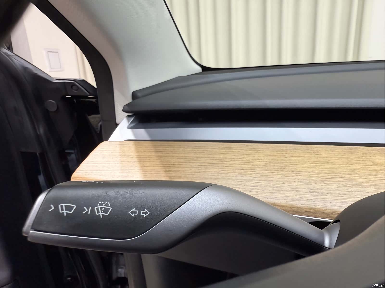 Tesla Model 3, 2022 13