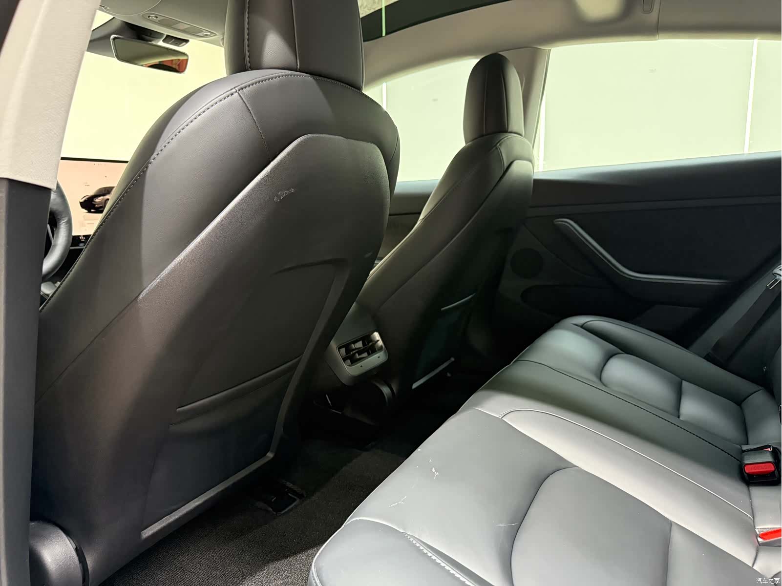 Tesla Model 3, 2022 22