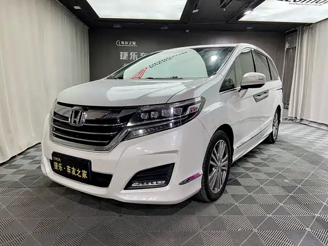 Honda Elysion 2017 — купить из Китая под заказ