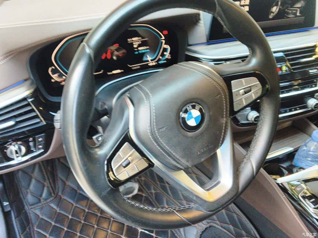 BMW 5 Series, 2020 11