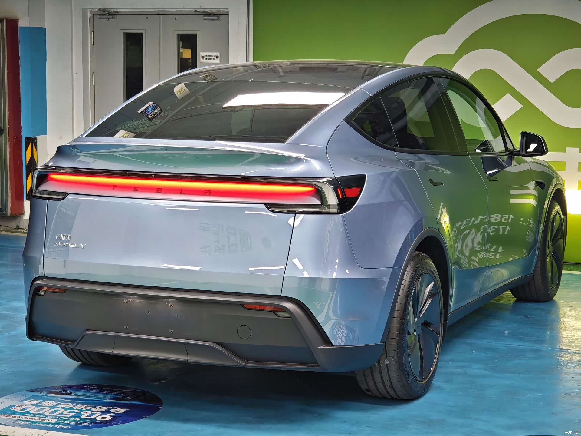 Tesla Model Y, 2025 13