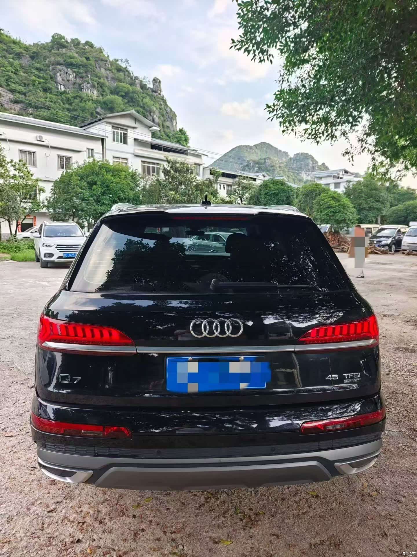Audi Q7, 2022 все фото