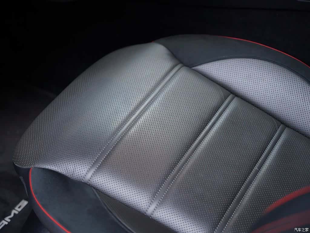 Mercedes-Benz E-Class, 2023 36