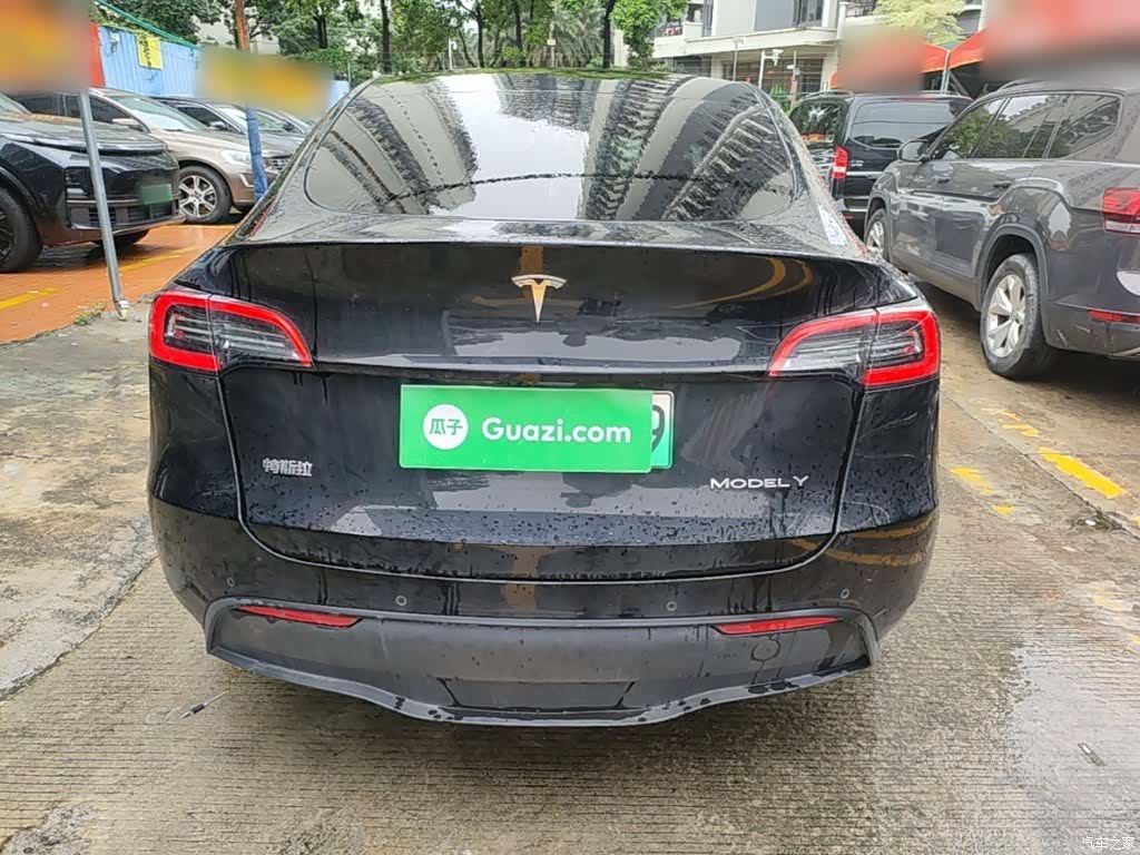 Tesla Model Y, 2021 4