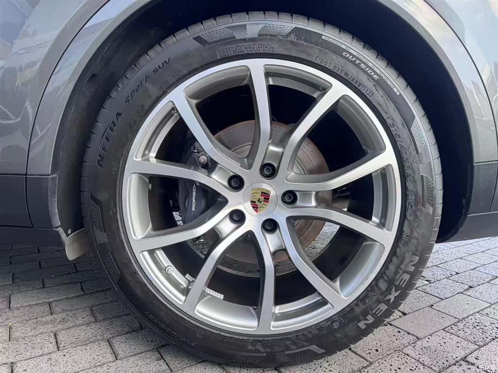 Porsche Cayenne, 2024 10