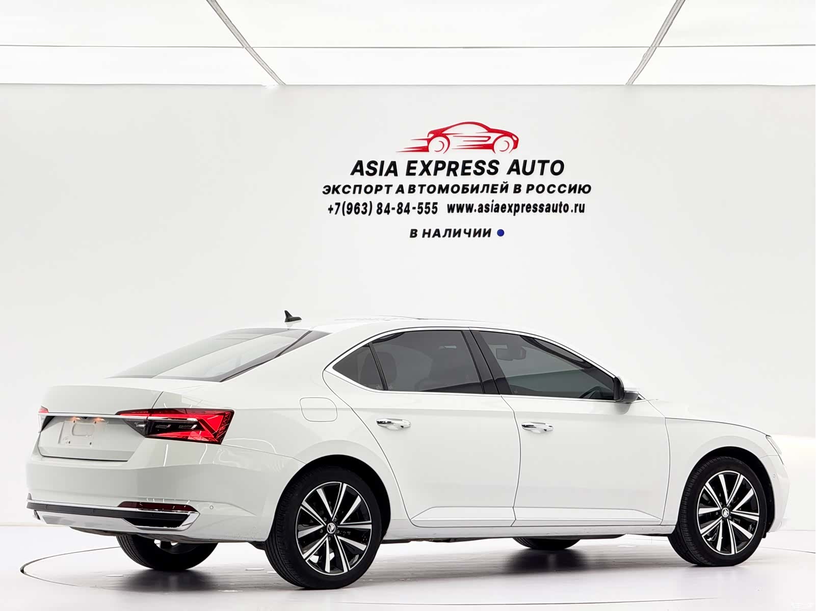 Skoda Superb, 2023 4