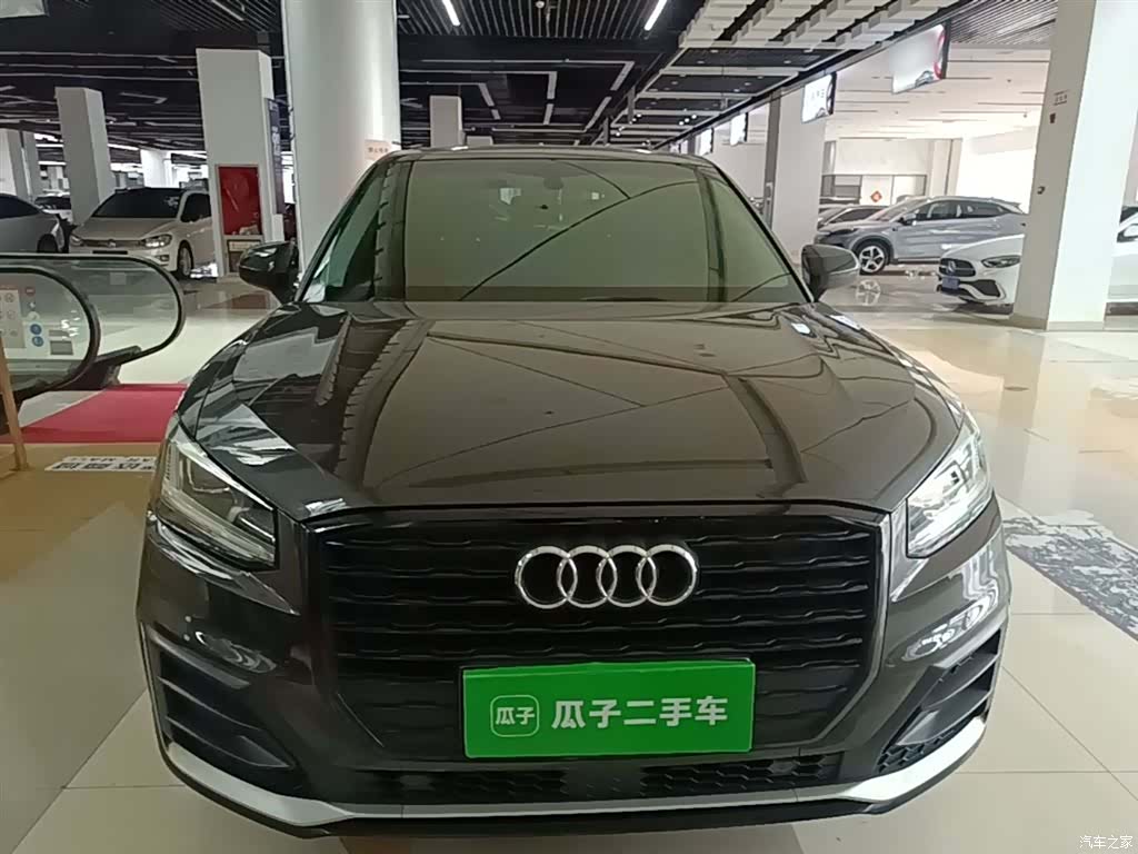 Audi Q2L, 2020 3