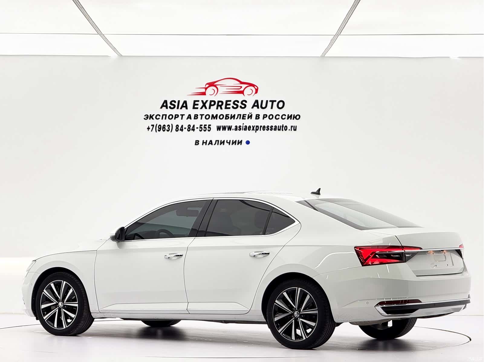 Skoda Superb, 2023 6