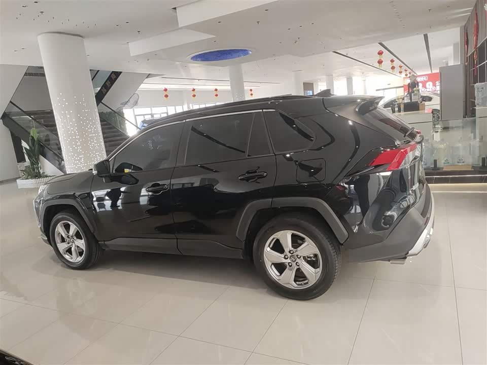 Toyota RAV4 Rongfang