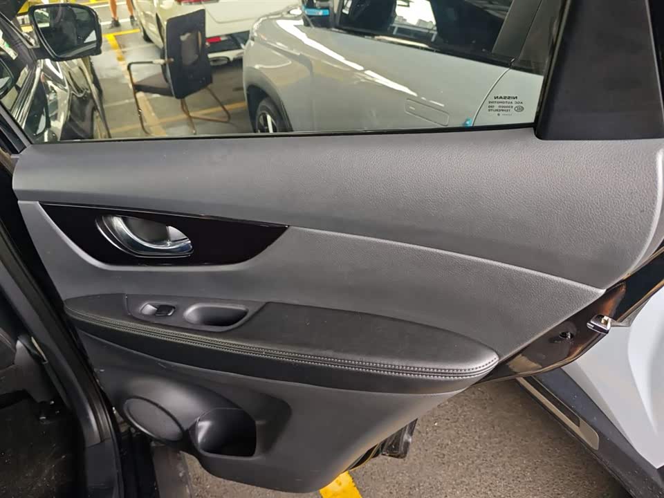 Nissan Qijun
