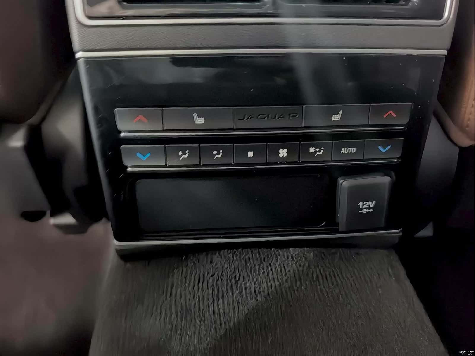Land Rover XFL, 2018 8