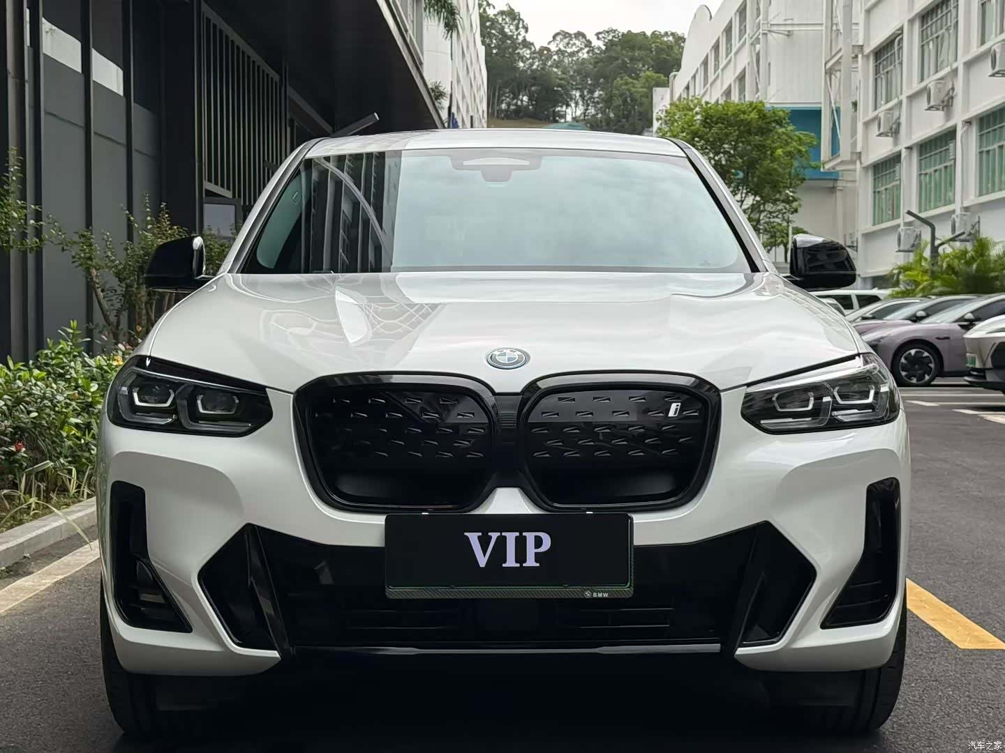 BMW iX3, 2024 2