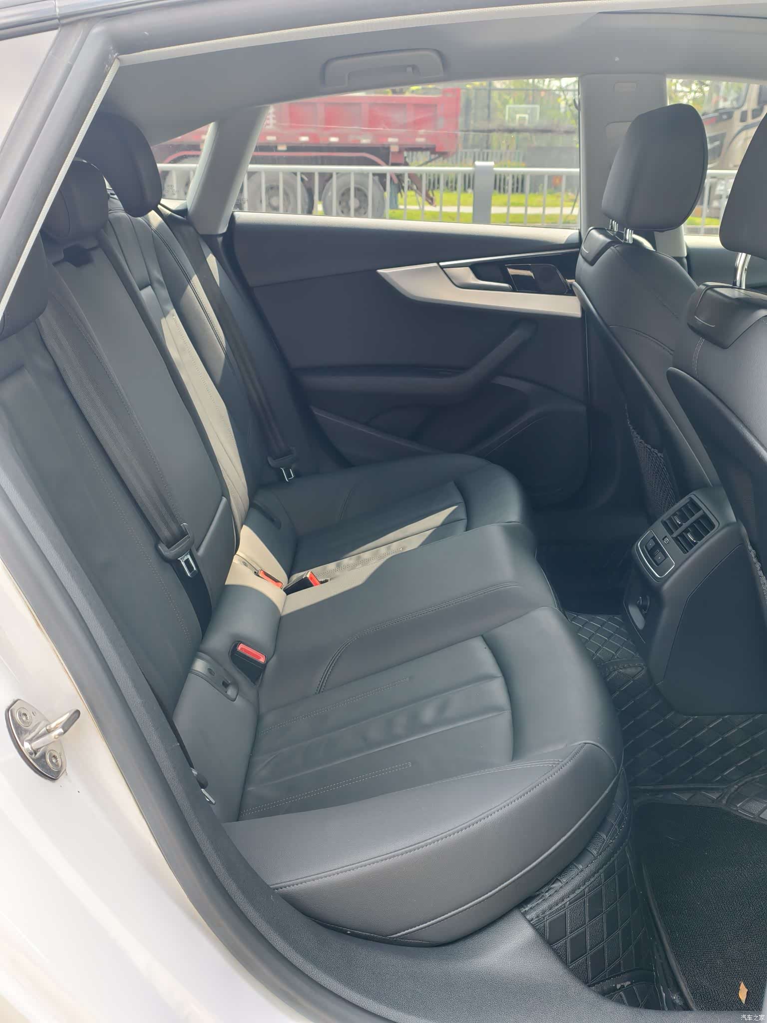 Audi A5, 2022 11