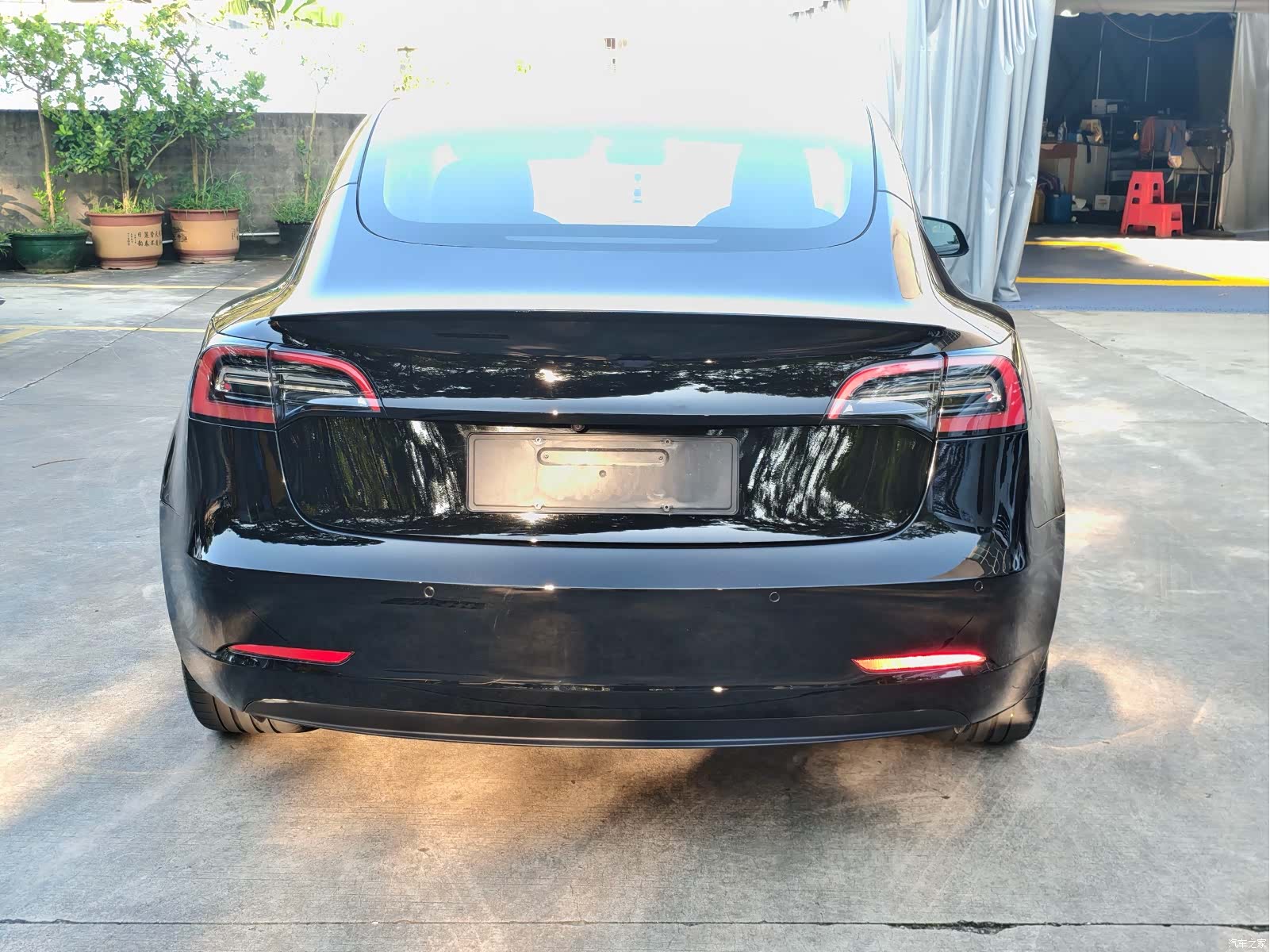 Tesla Model 3, 2022 все фото