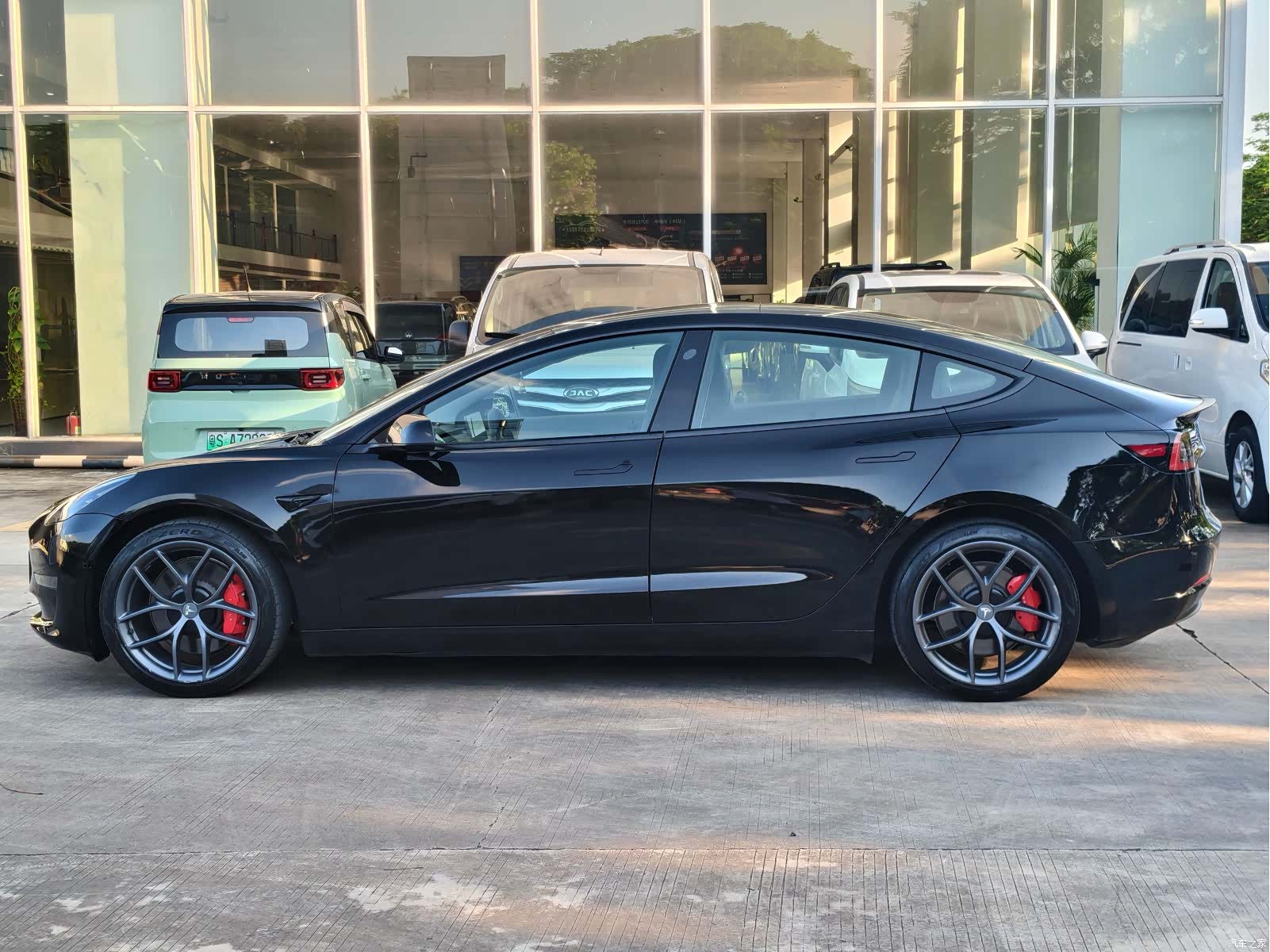 Tesla Model 3, 2022 7