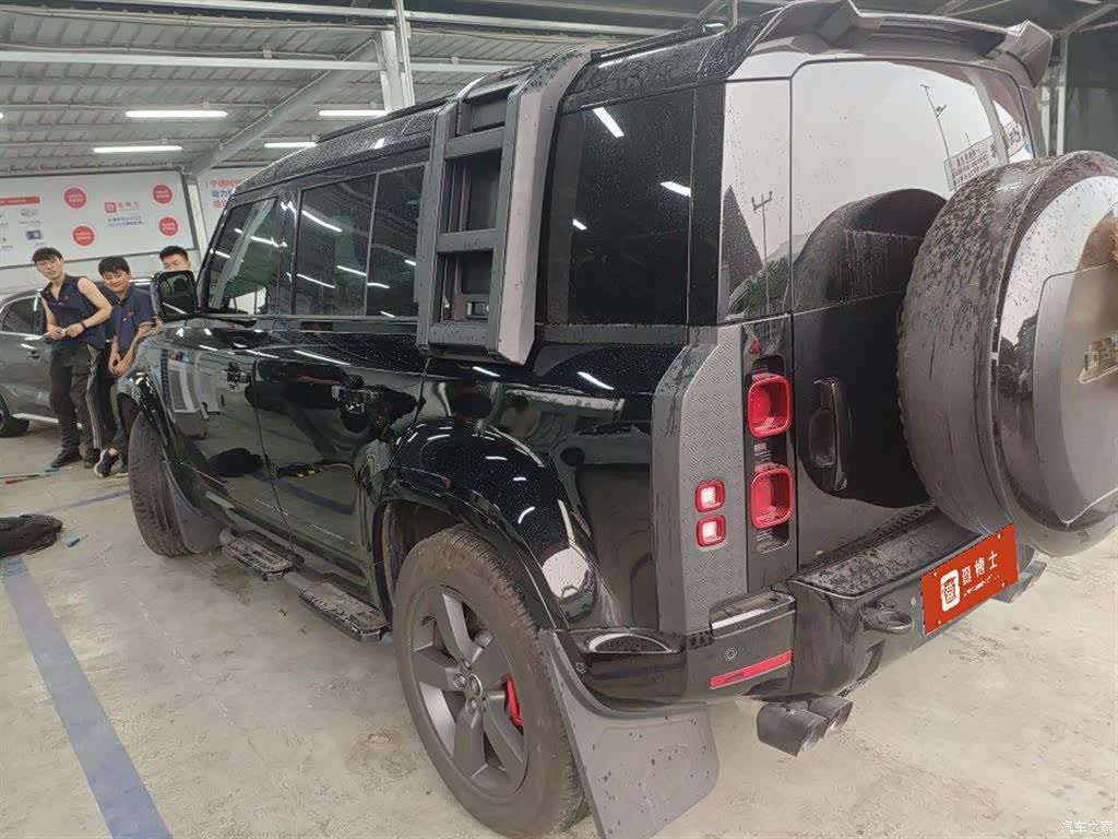 Land Rover Defender, 2025 все фото