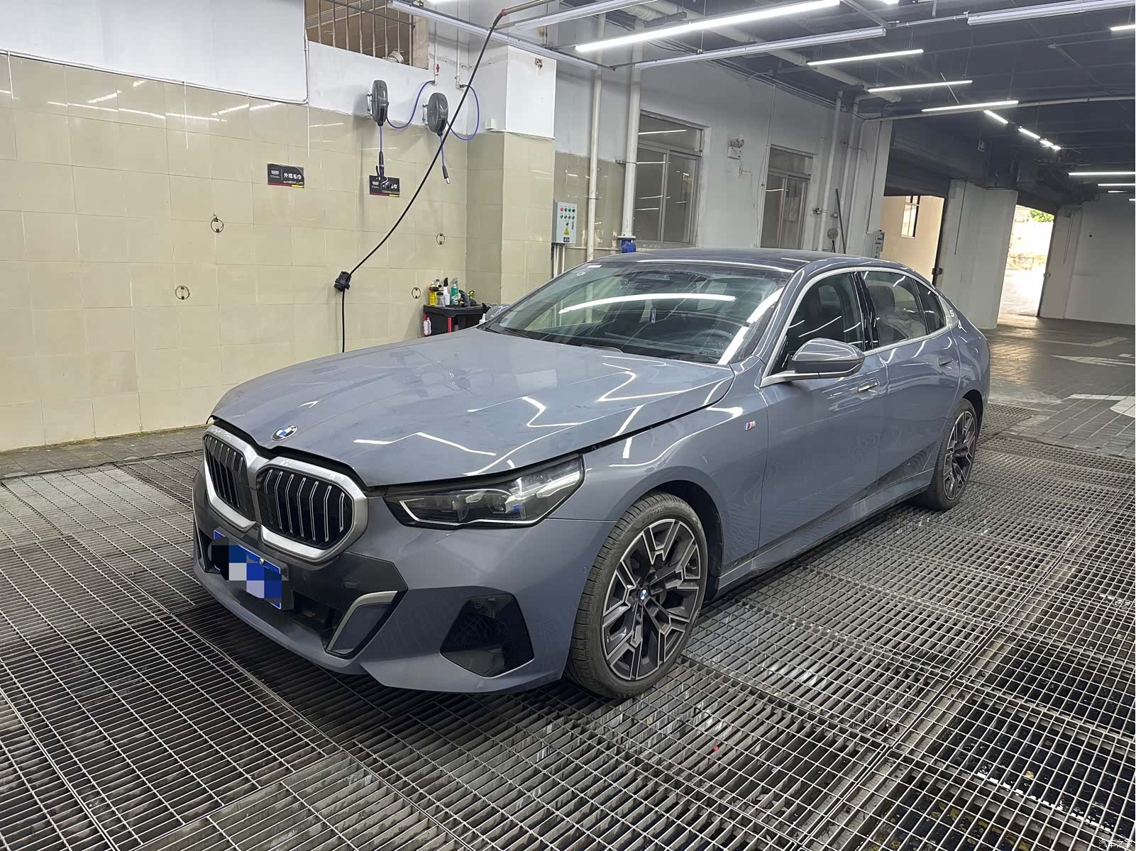 BMW 5 Series, 2024 1