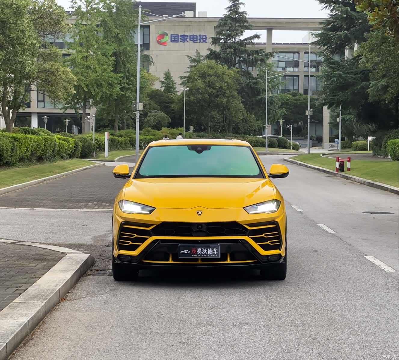 Lamborghini Urus, 2019 2