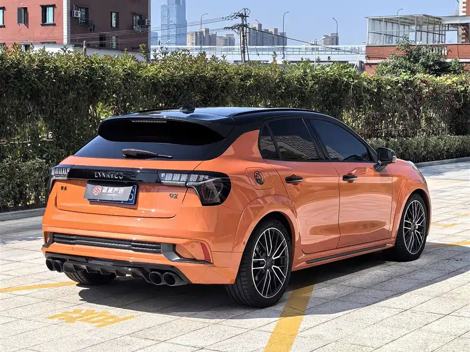 Lynk & Co 02 Hatchback