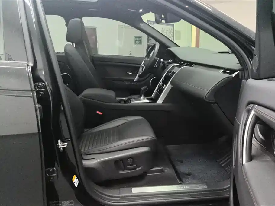 Land Rover Discover sports