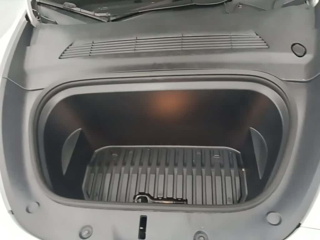 Tesla Model Y, 2022 20