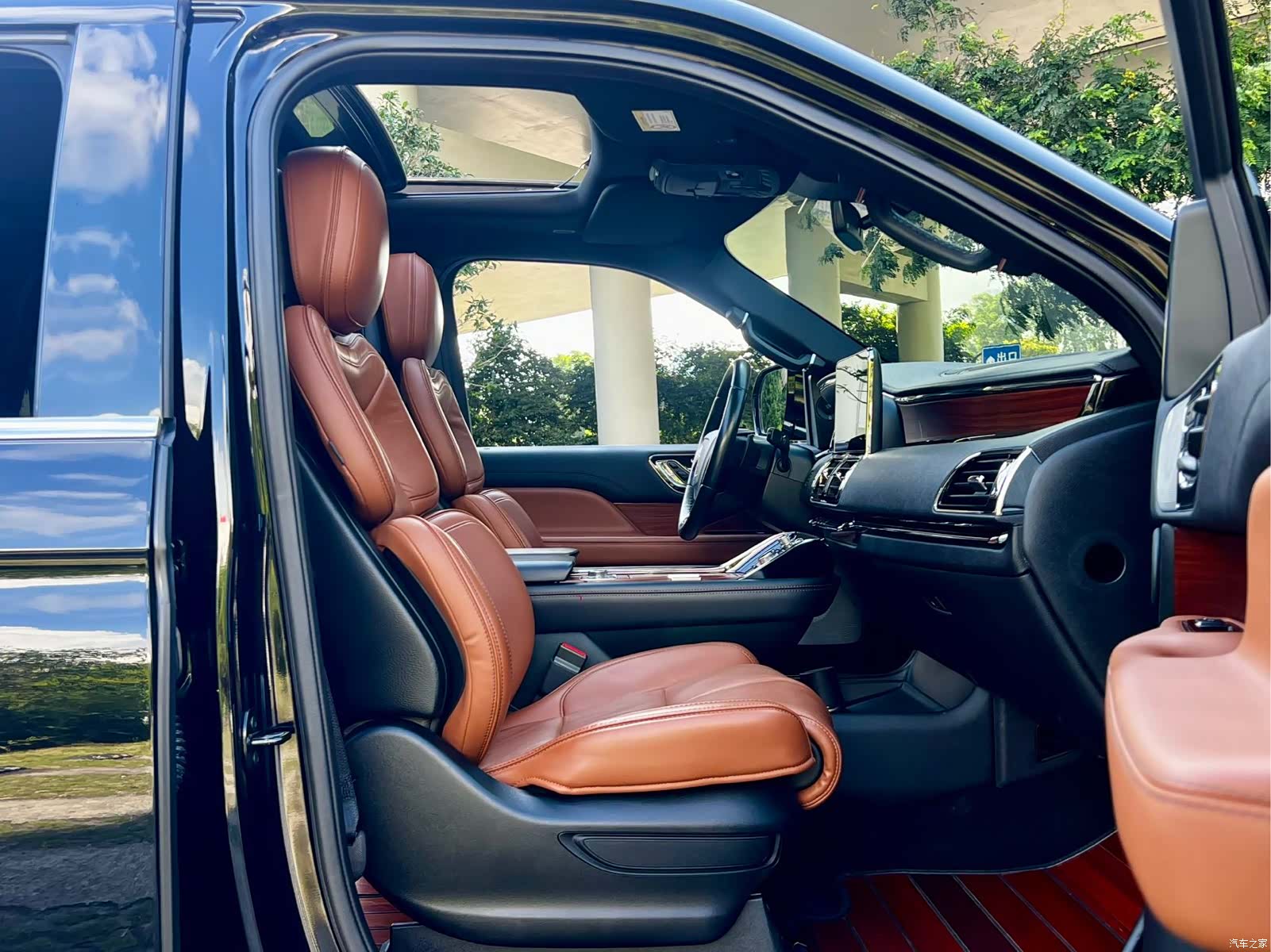 Lincoln Navigator, 2020 15