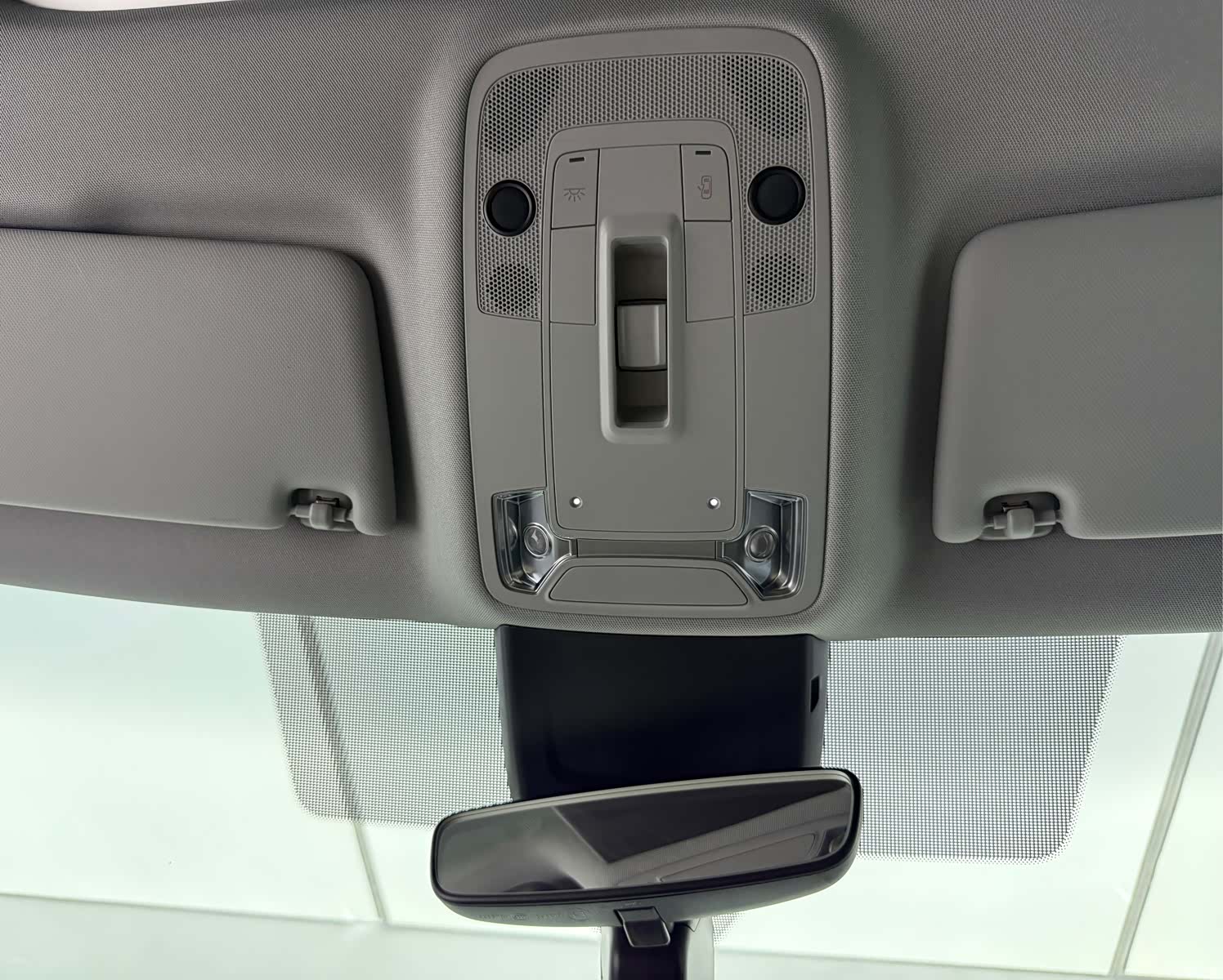 Audi Q2L, 2023 13